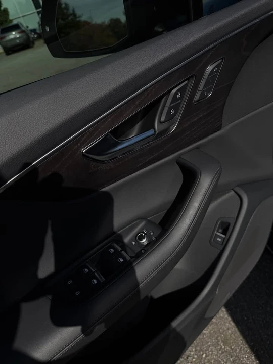 2023 Audi 4M Q7 - Image 8 of 17