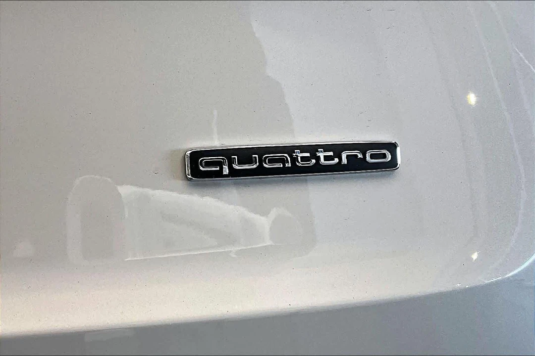 2023 Audi 4M Q7 - Image 10 of 12