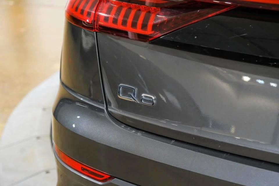 2023 Audi Q8 - Image 2 of 20