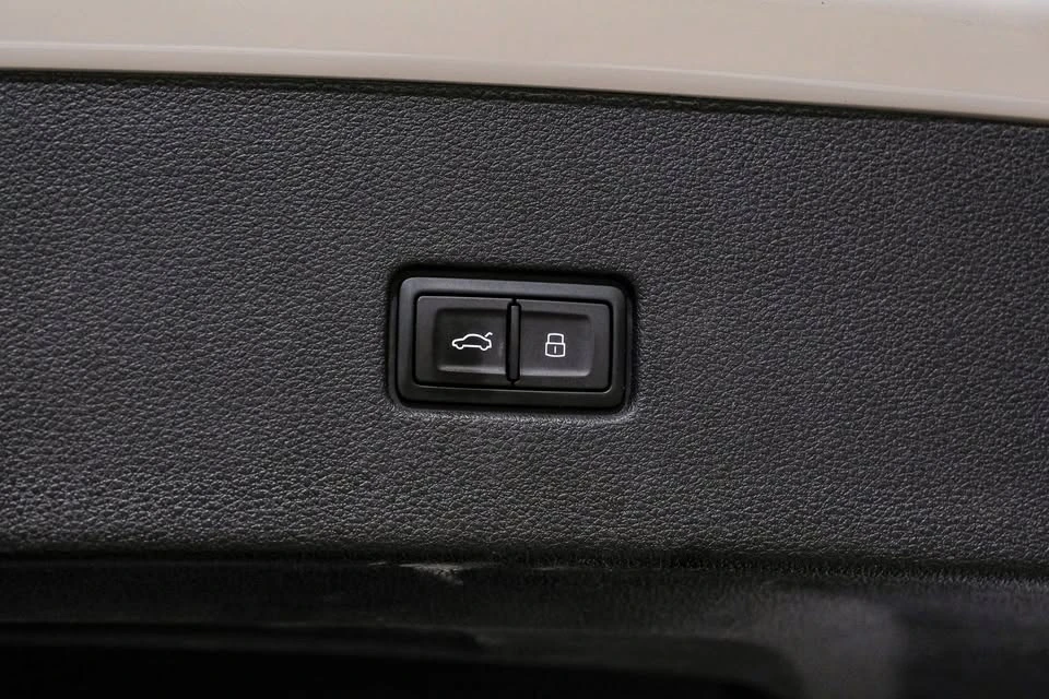 2023 Audi Q8 - Image 18 of 20