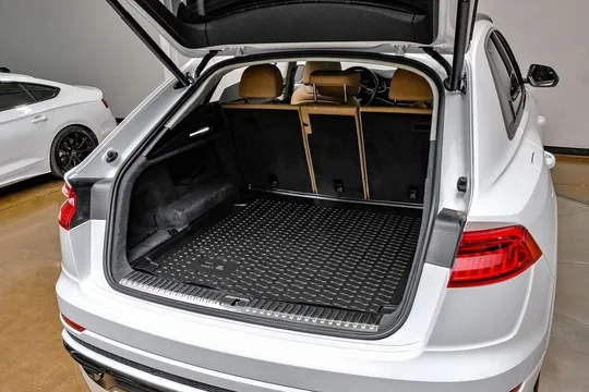 2023 Audi Q8 55 Premium Plus