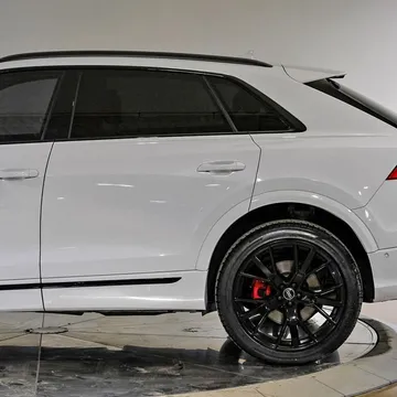 2023 Audi Q8 55 Premium Plus
