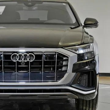 2023 Audi Q8 55 Premium Plus