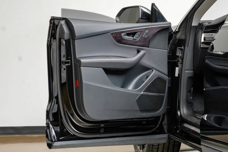 2023 Audi Q8 - Image 10 of 20