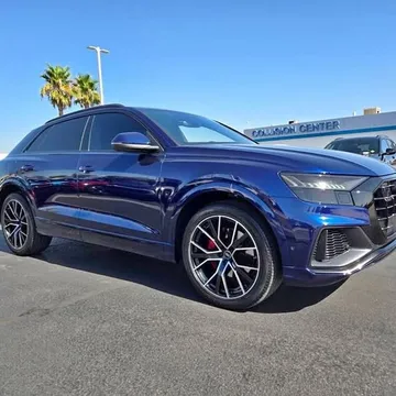 2023 Audi Q8