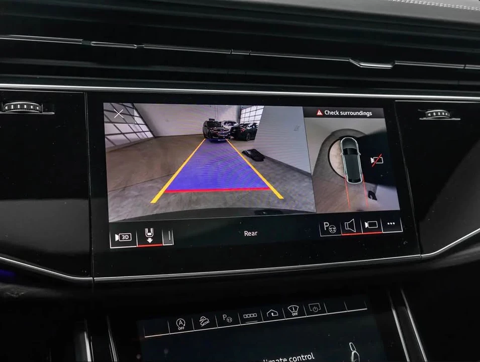 2023 Audi Q8 - Image 10 of 13