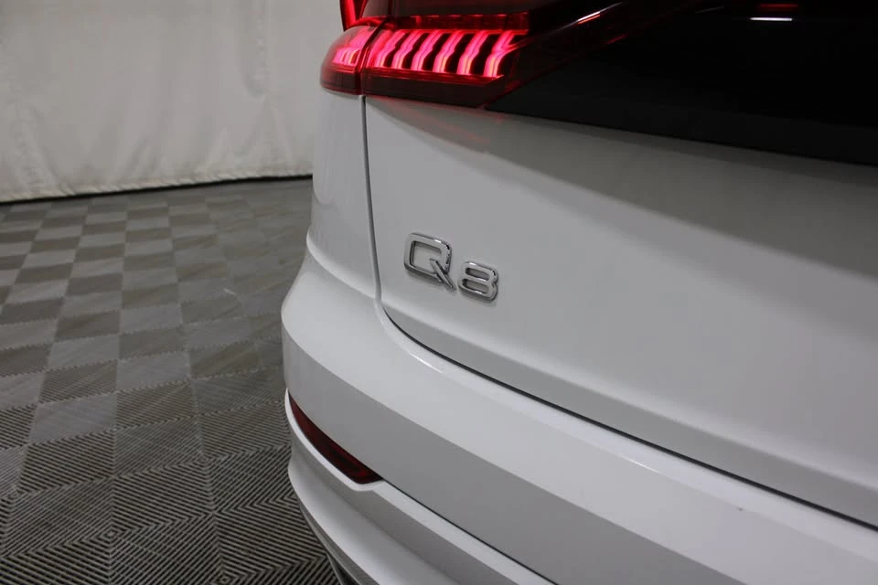 2023 Audi Q8 - Image 10 of 11