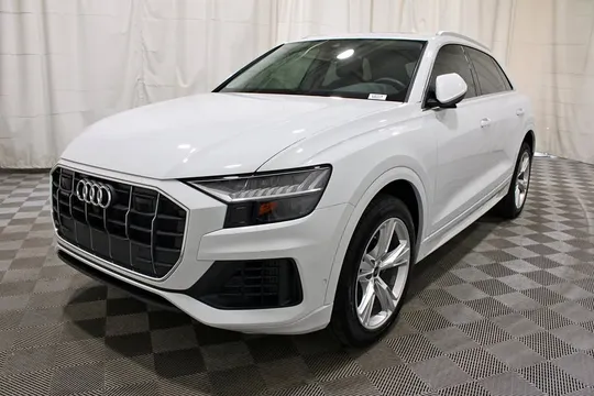 2023 Audi Q8 Premium