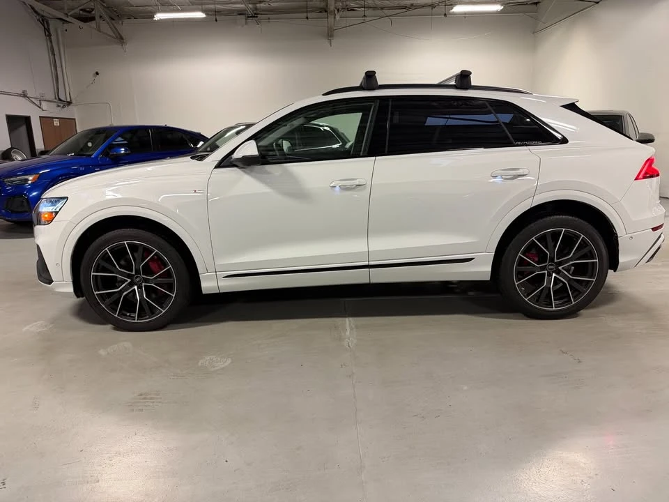 2023 Audi Q8 - Image 2 of 3