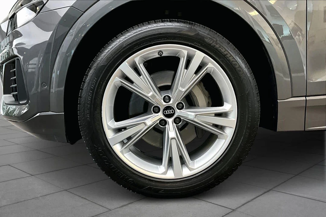 2023 Audi Q8 - Image 11 of 12