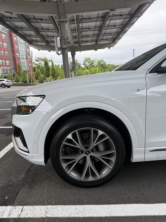 2023 Audi Q8 - Image 13 of 31