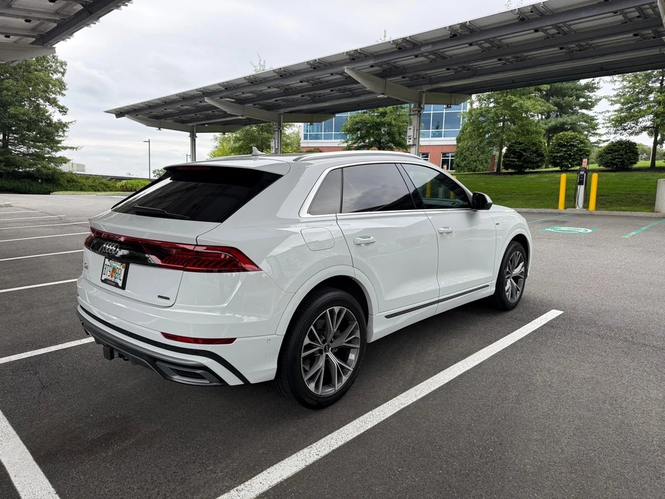 2023 Audi Q8 - Image 7 of 31