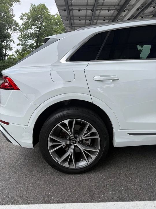 2023 Audi Q8 - Image 15 of 31