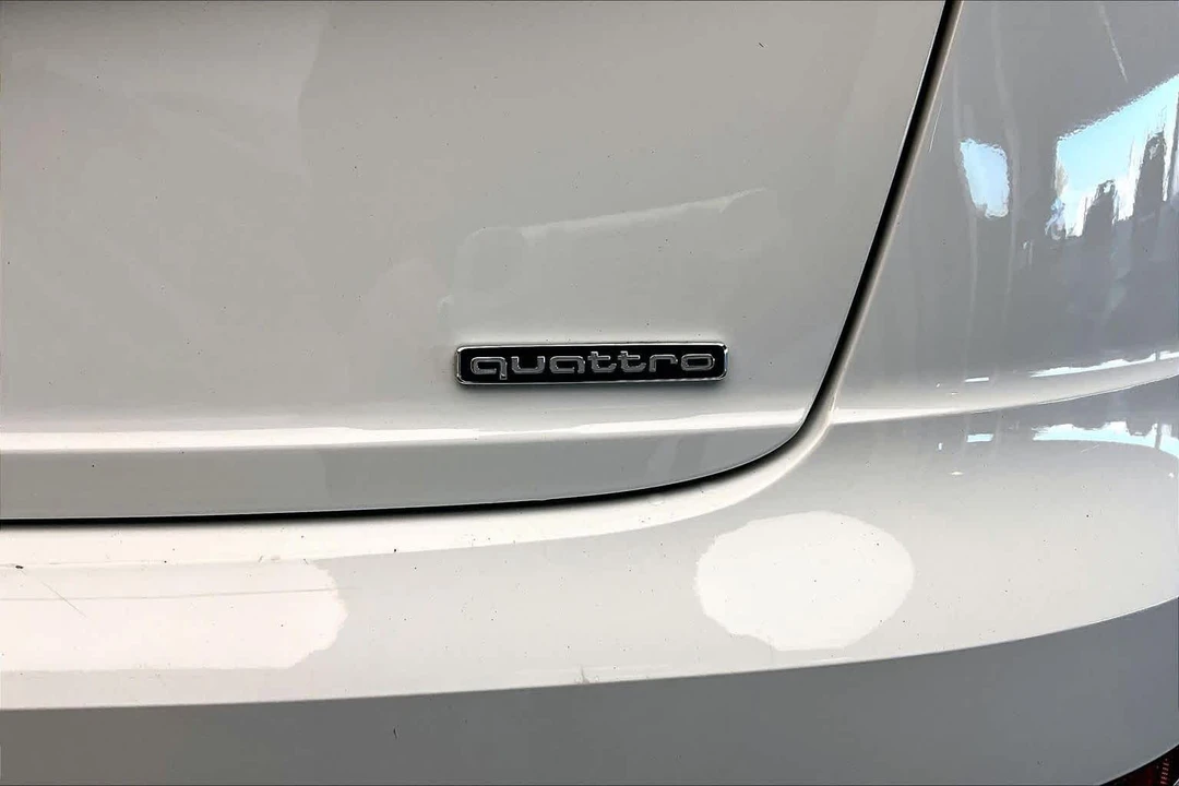 2023 Audi Q8 - Image 10 of 12