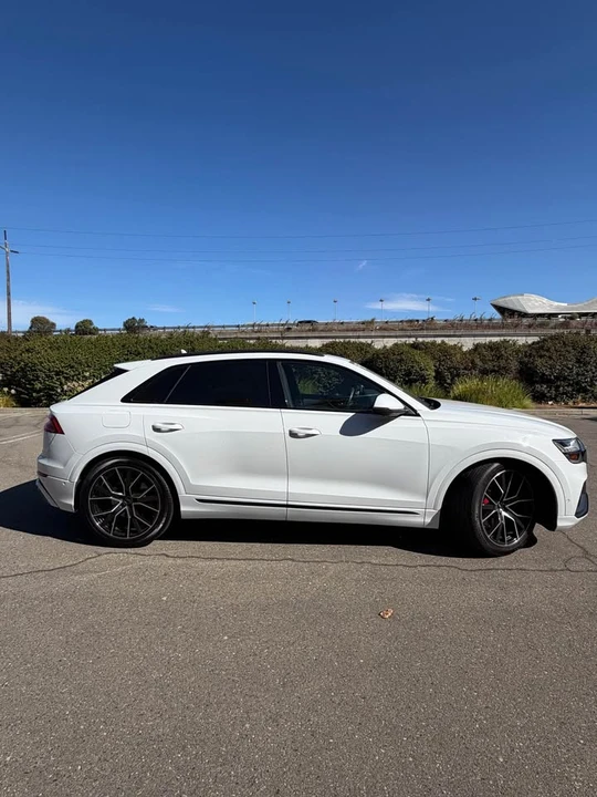 2023 Audi Q8 - Image 3 of 12