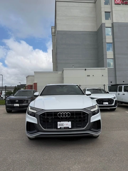 2023 Audi Q8 - Image 2 of 16