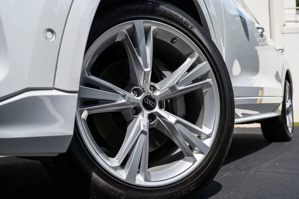 2023 Audi Q8 - Image 2 of 19