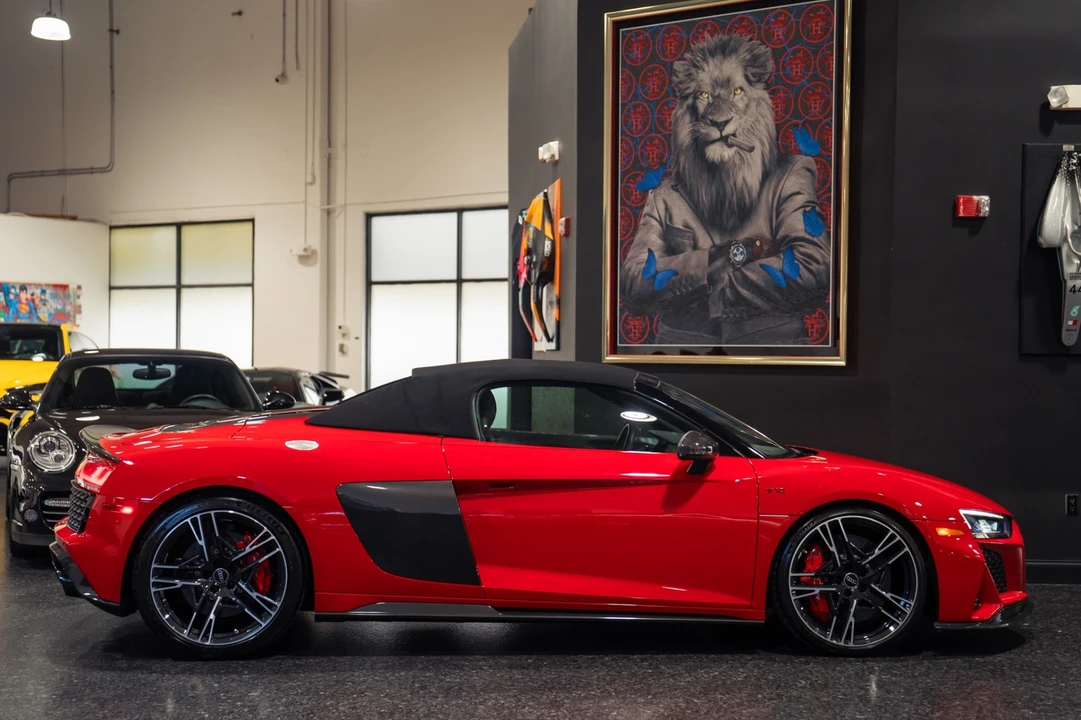 2023 Audi 4S R8 - Image 15 of 31
