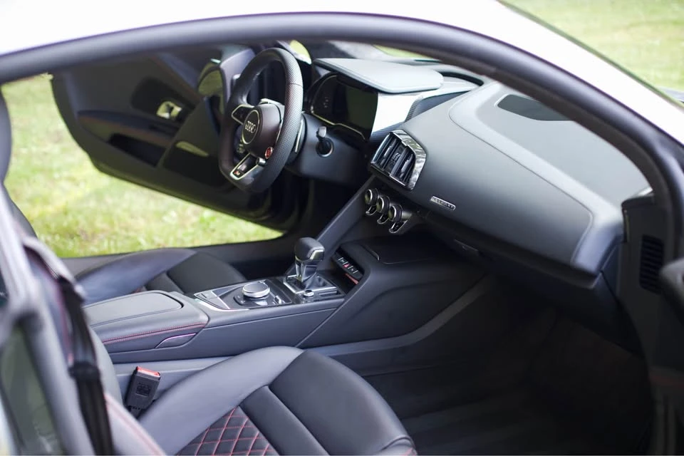 2023 Audi 4S R8 - Image 9 of 10