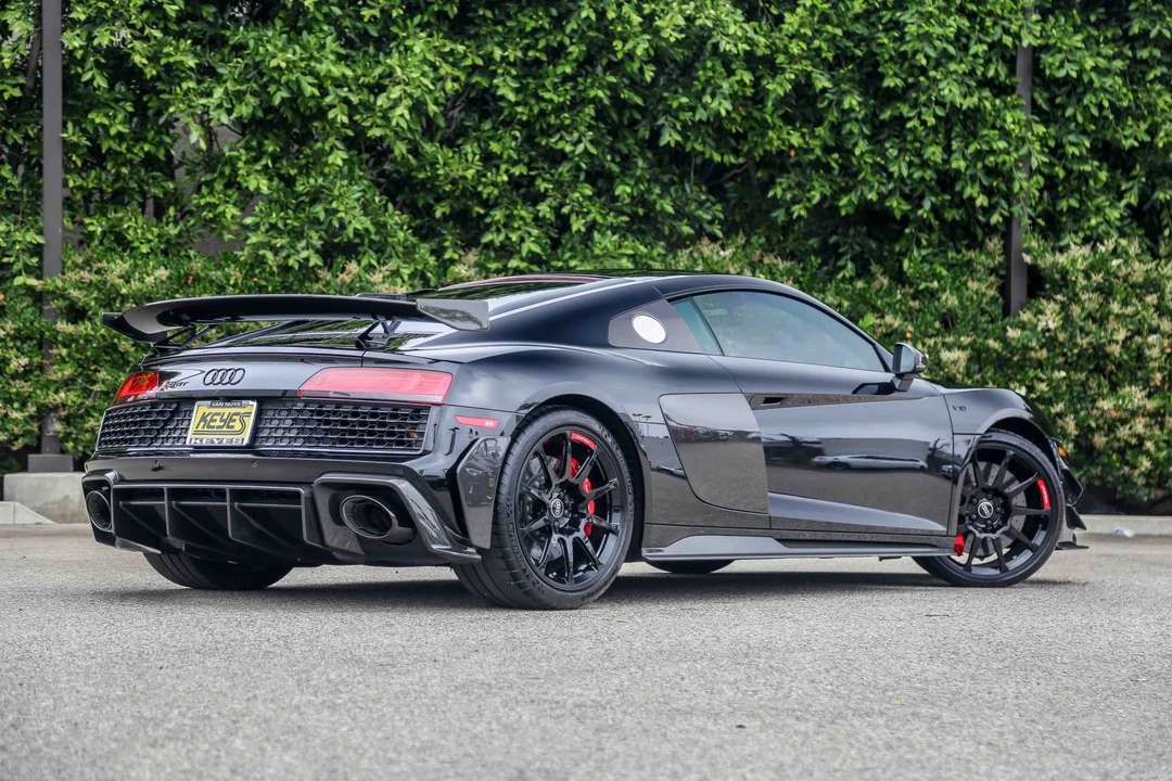 2023 Audi 4S R8 - Image 10 of 31