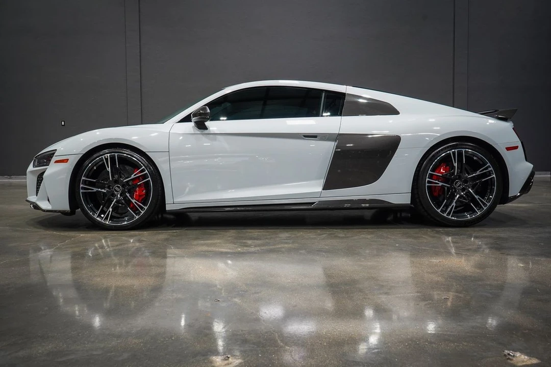2023 Audi 4S R8 - Image 2 of 31