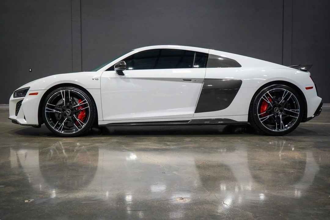 2023 Audi 4S R8 - Image 2 of 31