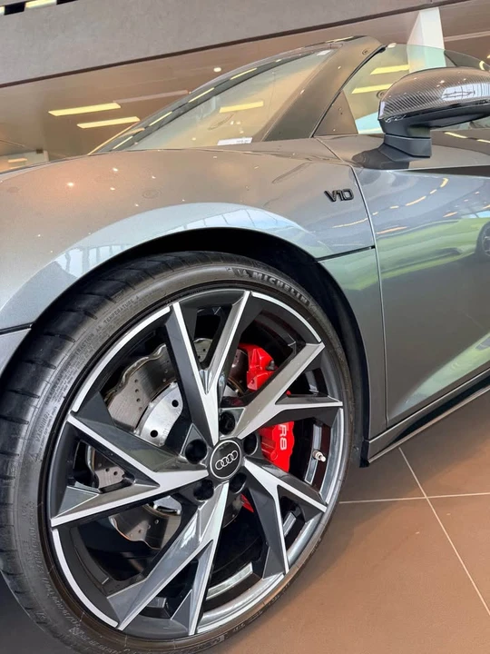 2023 Audi 4S R8 - Image 3 of 7