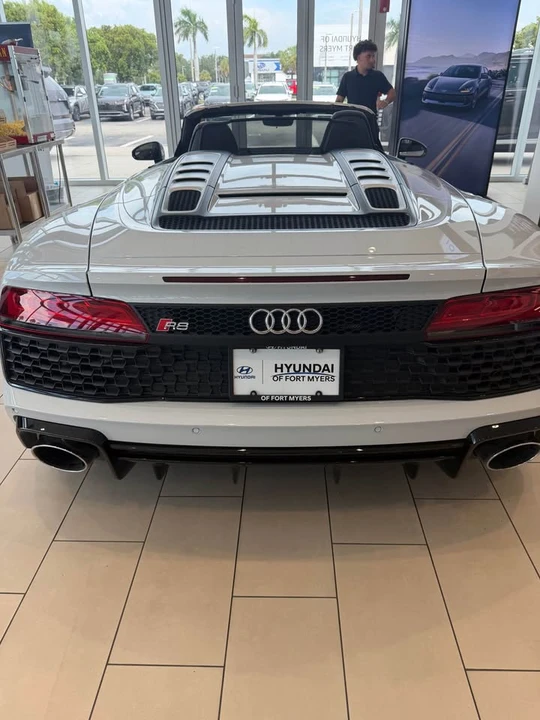 2023 Audi 4S R8 - Image 5 of 6