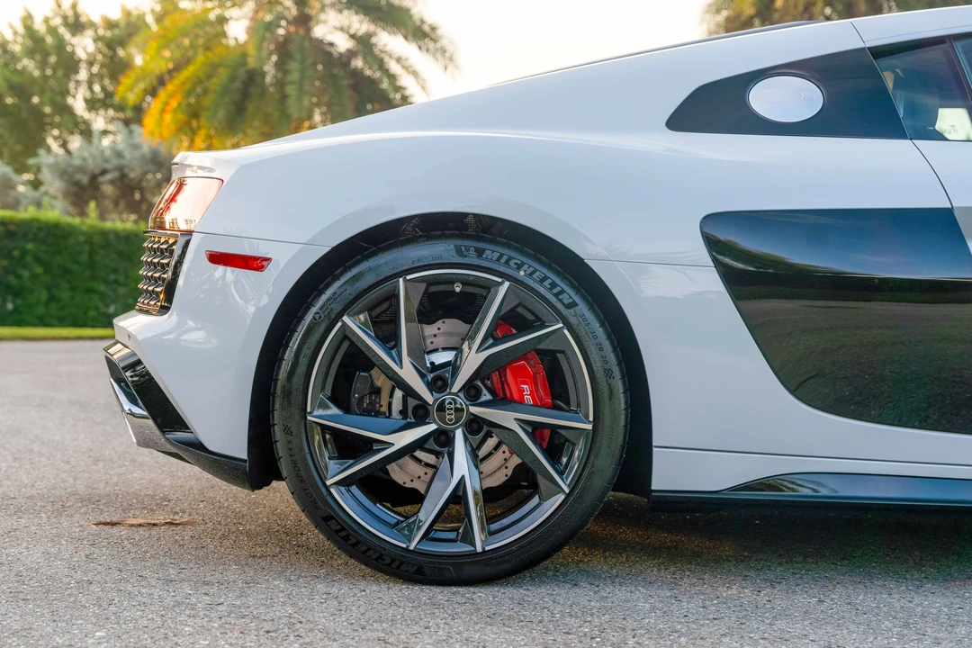 2023 Audi 4S R8 - Image 16 of 31