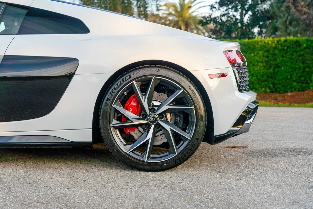 2023 Audi 4S R8 - Image 13 of 31