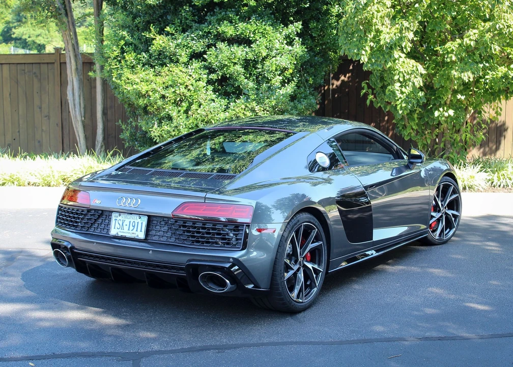 2023 Audi 4S R8 - Image 14 of 31