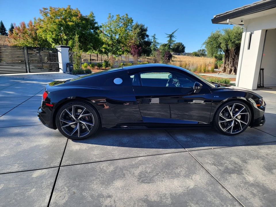 2023 Audi 4S R8 - Image 13 of 31