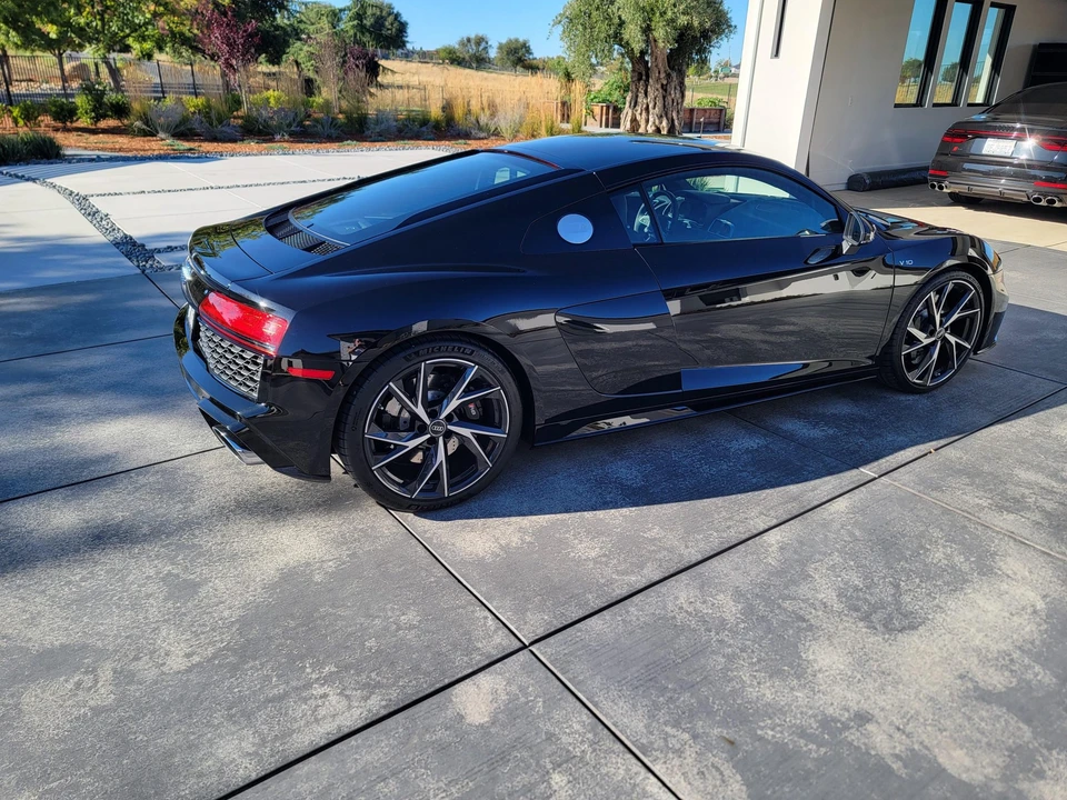 2023 Audi 4S R8 - Image 15 of 31