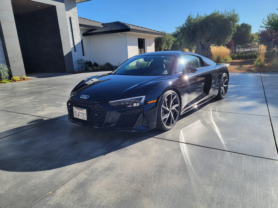 2023 Audi 4S R8 - Image 2 of 31