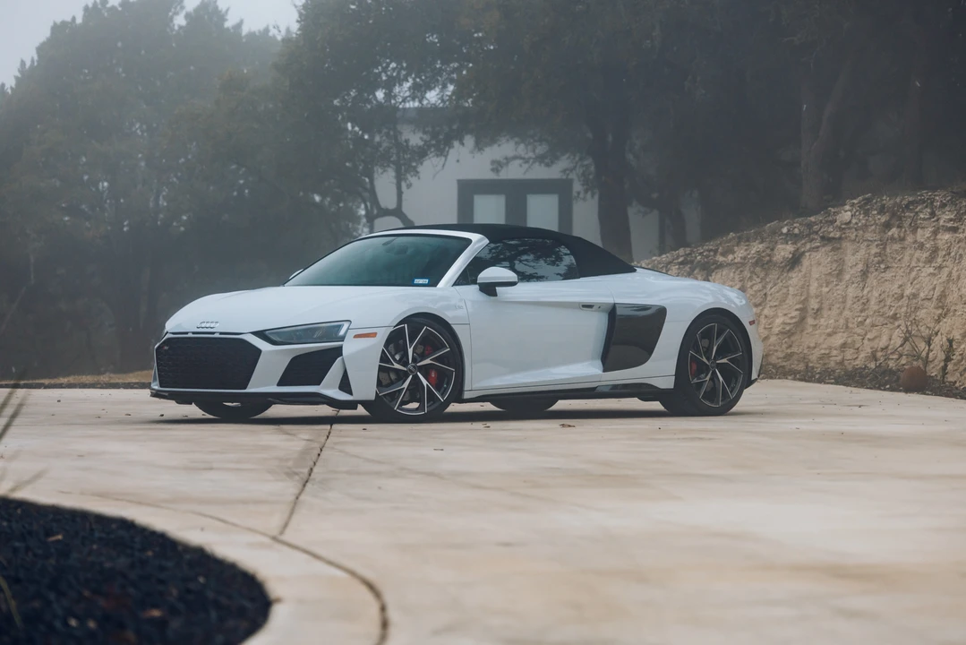 2023 Audi 4S R8 - Image 2 of 31