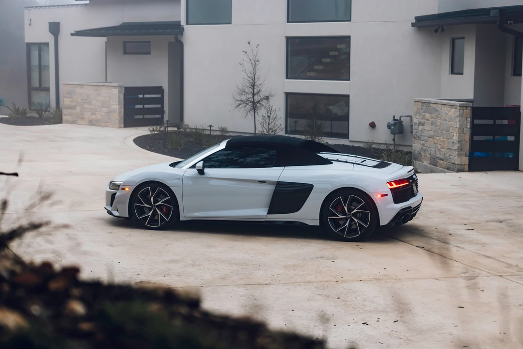 2023 Audi 4S R8 - Image 5 of 31