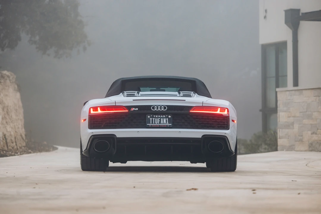 2023 Audi 4S R8 - Image 10 of 31