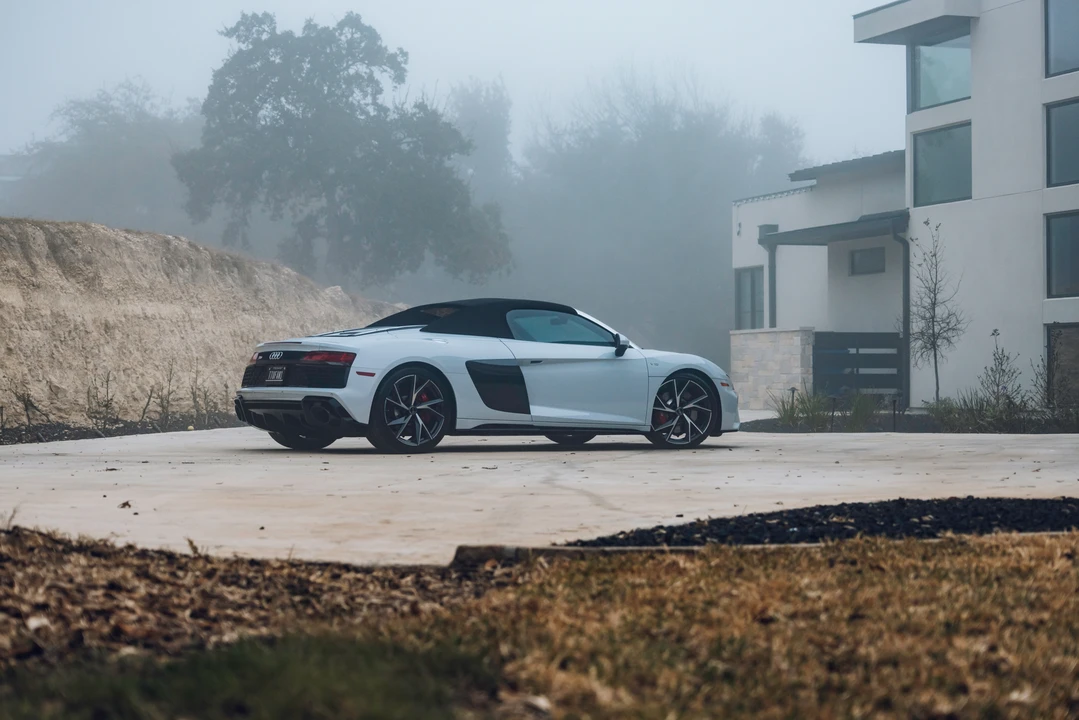 2023 Audi 4S R8 - Image 14 of 31