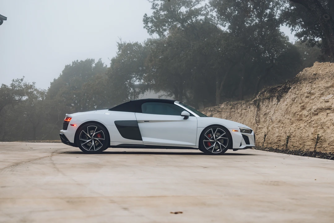 2023 Audi 4S R8 - Image 15 of 31