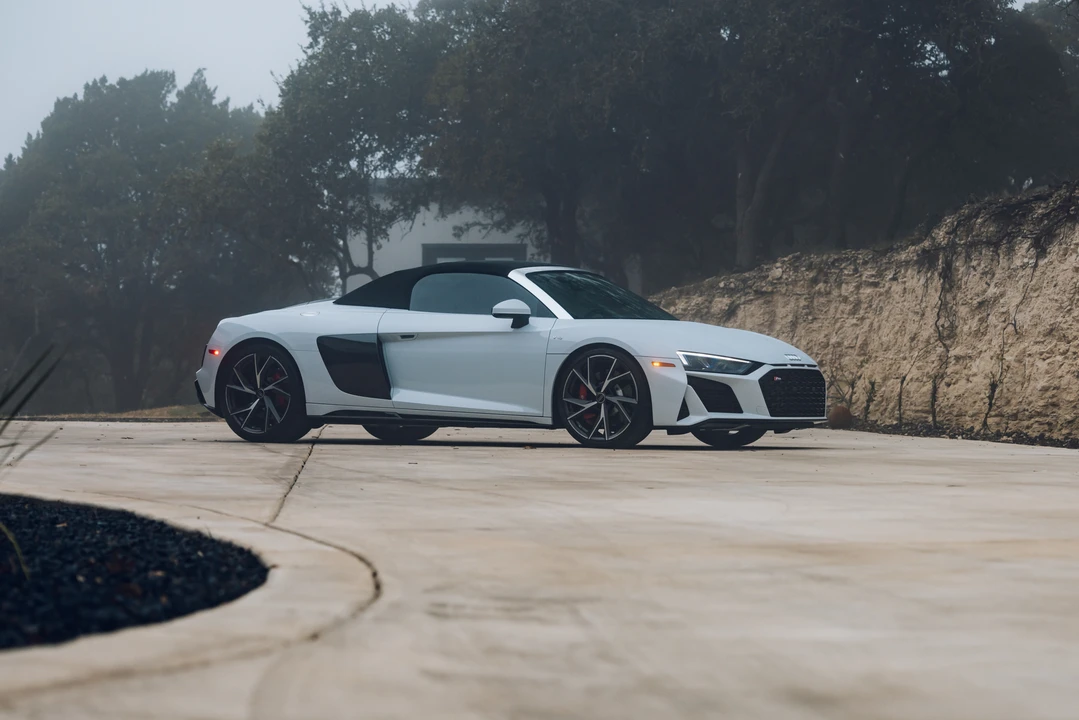2023 Audi 4S R8 - Image 16 of 31