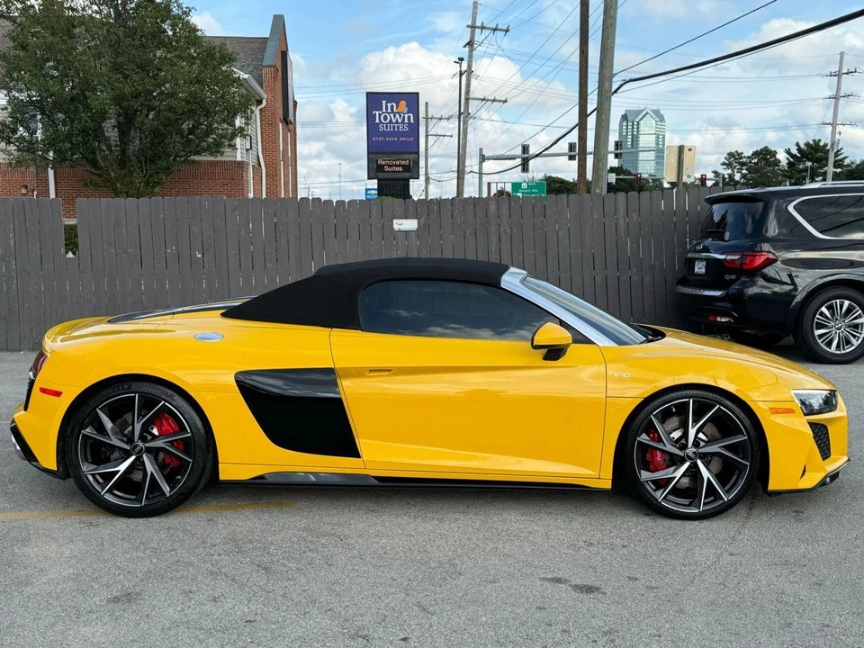 2023 Audi 4S R8 - Image 23 of 31