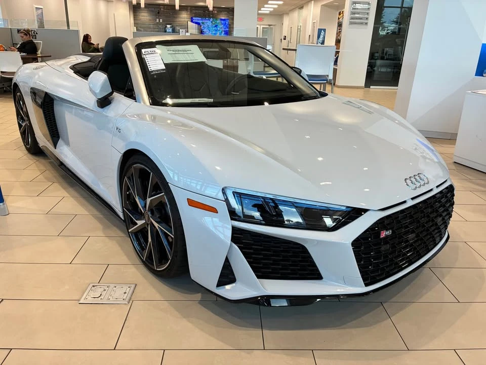 2023 Audi 4S R8 - Image 3 of 9