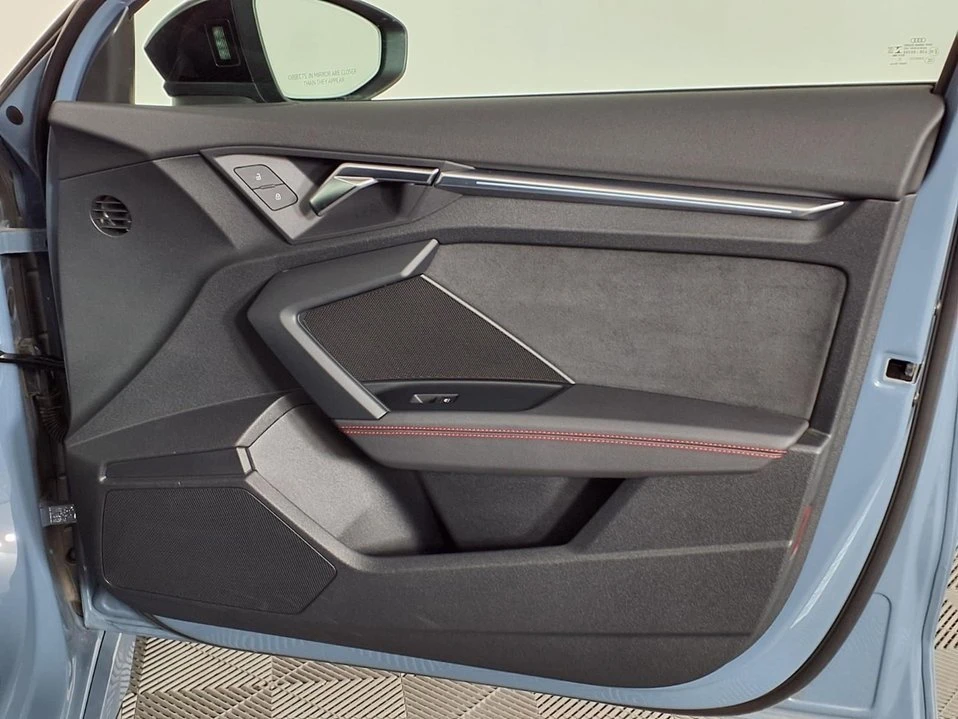 2023 Audi 8Y RS3 - Image 6 of 9