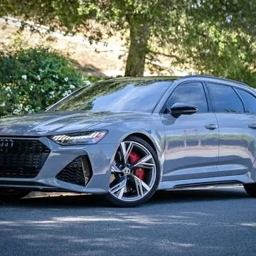2023 Audi RS 6 Avant Wagon 4D