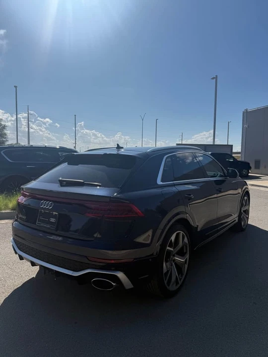 2023 Audi RS Q8 - Image 10 of 11
