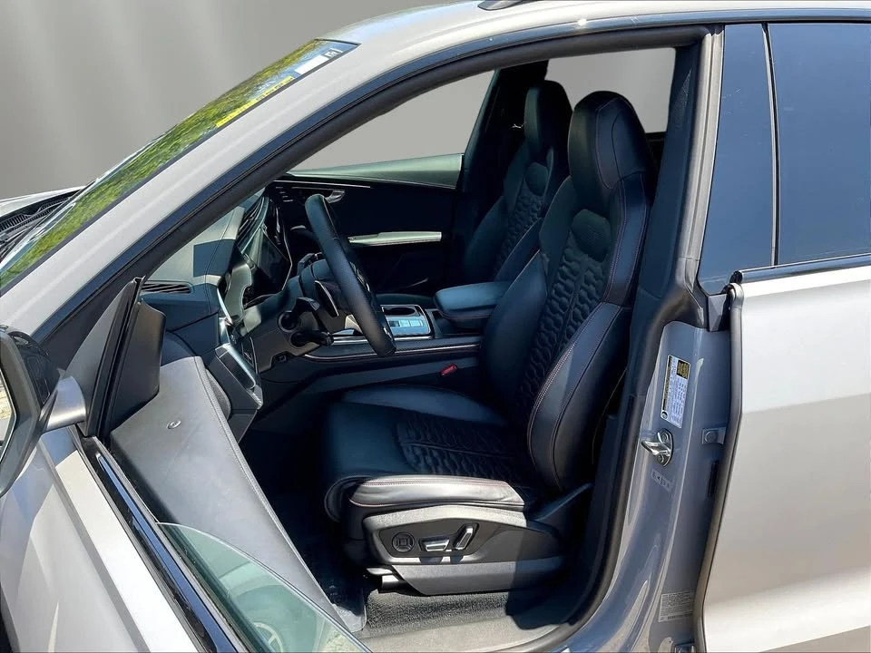 2023 Audi RS Q8 - Image 4 of 12