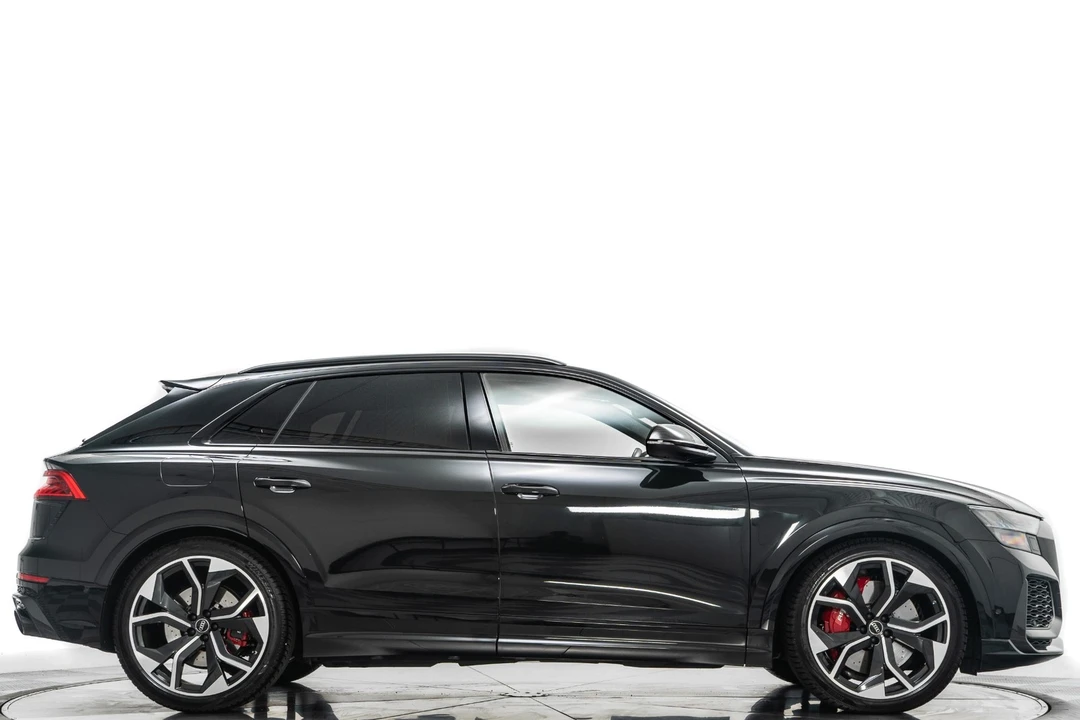 2023 Audi RS Q8 - Image 2 of 21