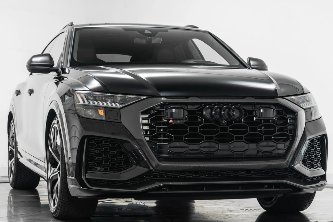 2023 Audi RS Q8 - Image 3 of 21