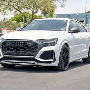 2023 Audi RS Q8