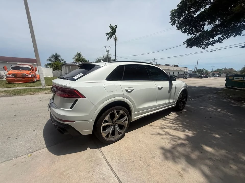 2023 Audi RS Q8 - Image 6 of 10